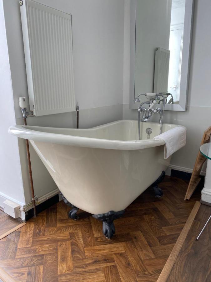 Chambre Double Supérieure avec Baignoire et Douche
