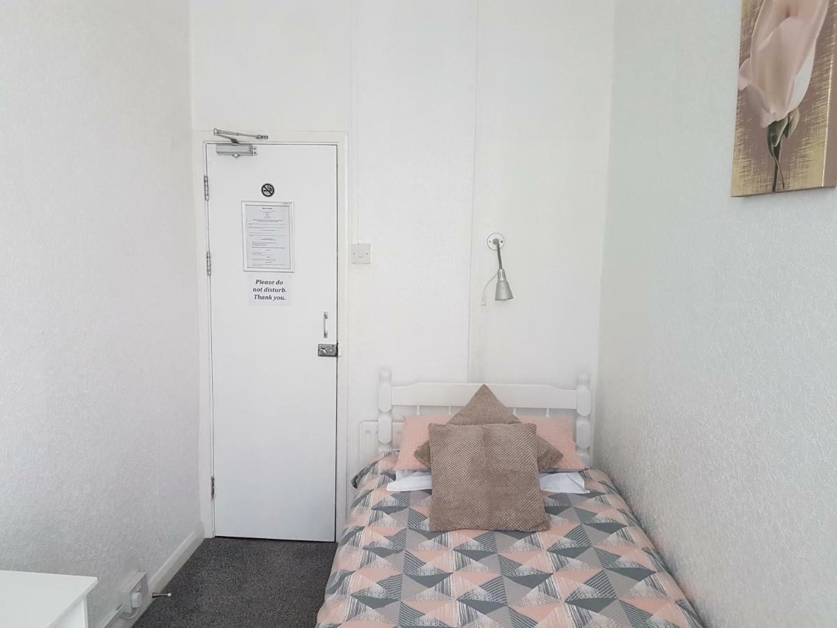 Chambre Simple Standard avec Salle de Bains Commune