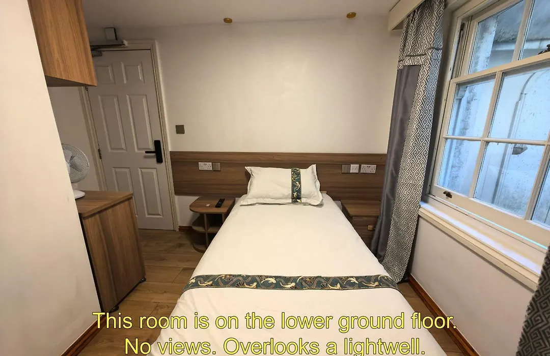 Motel Schmotel-1